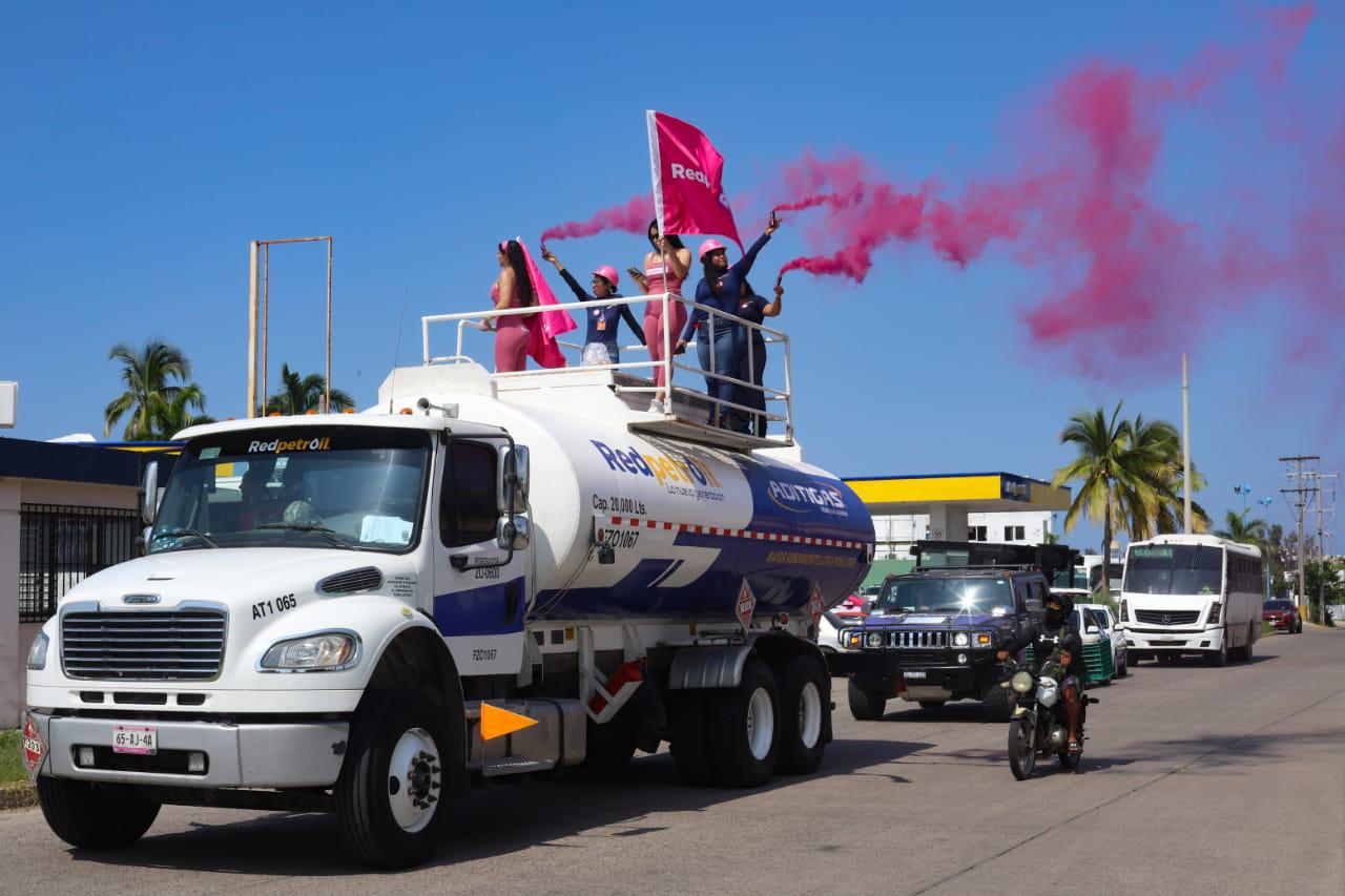 $!Después del arranque se hizo una caravana por las principales avenidas de la ciudad.