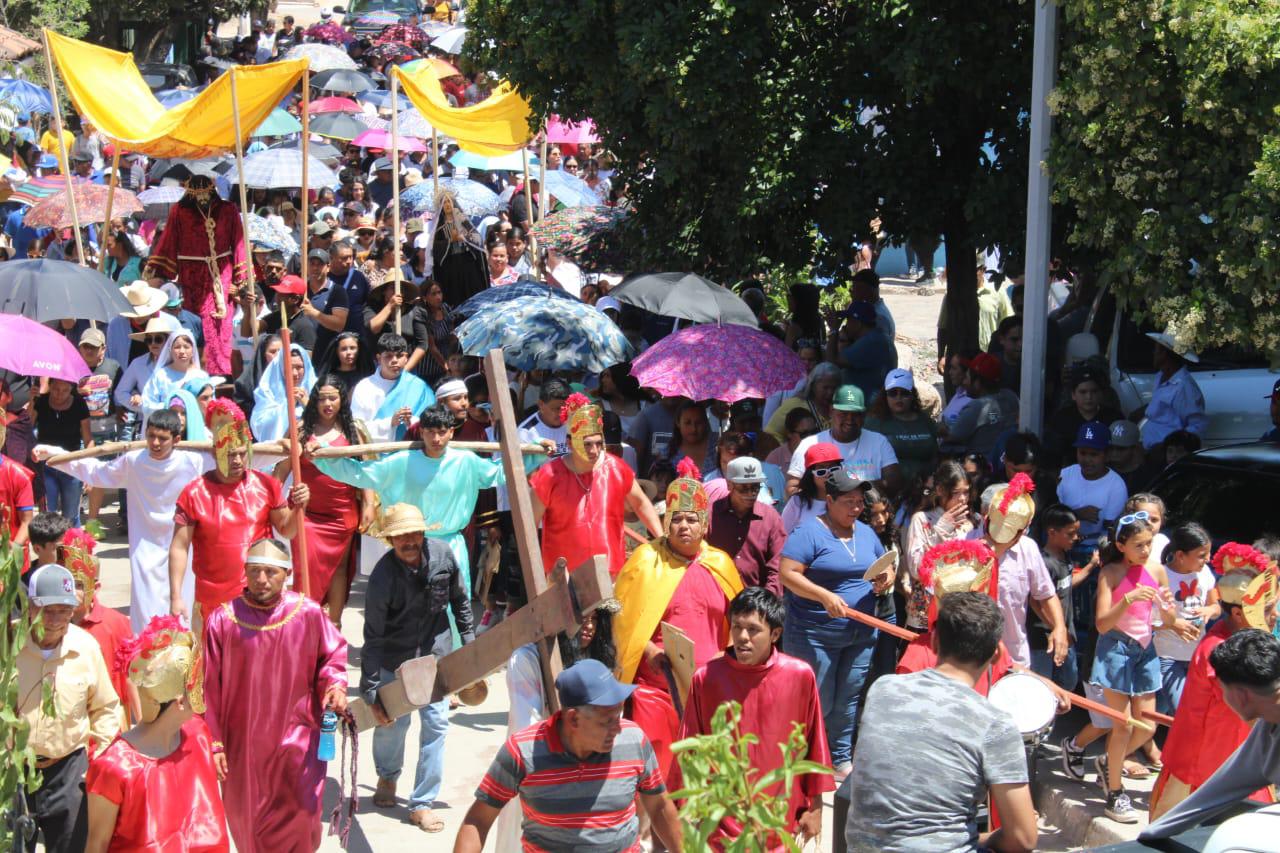 $!Se cumplen 322 años del tradicional Viacrucis de la comunidad indígena de Matatán