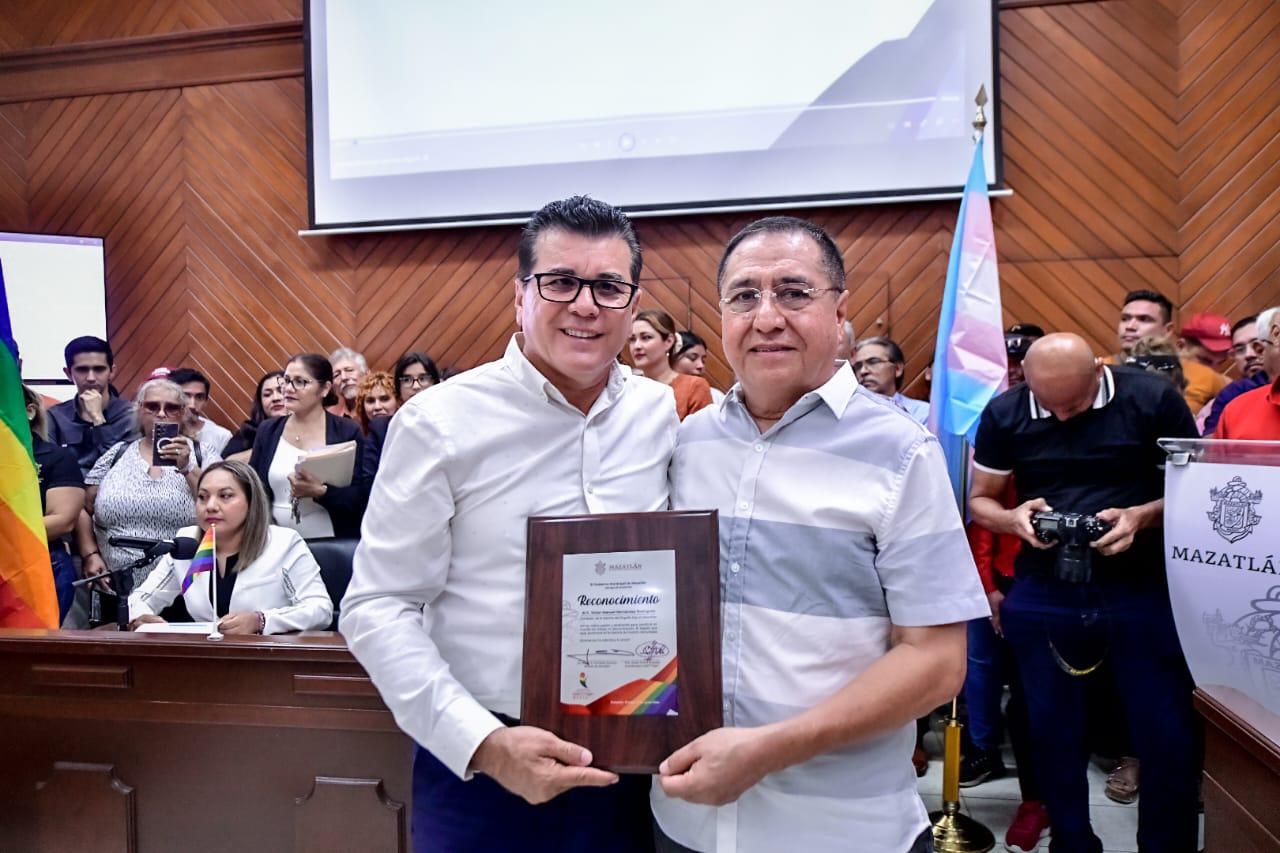 $!Reconocen a impulsores de la ‘Marcha del Orgullo y la Diversidad Sexual’ en Mazatlán