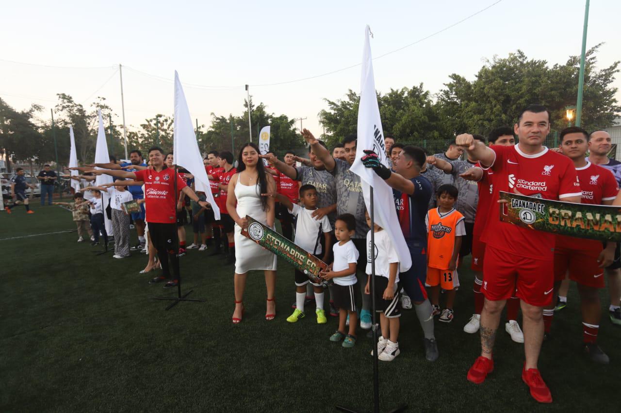 $!¡Fiesta completa se vive en Torneo Intramuros de Futbol El Cid!