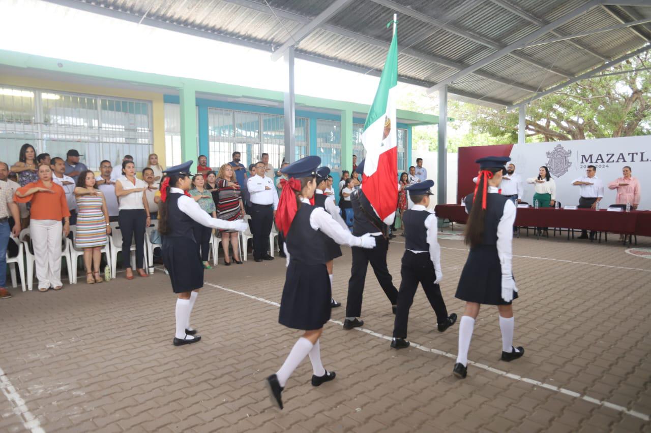 $!Solicitan en primaria de El Quelite sonido, aula lúdica y aires acondicionados