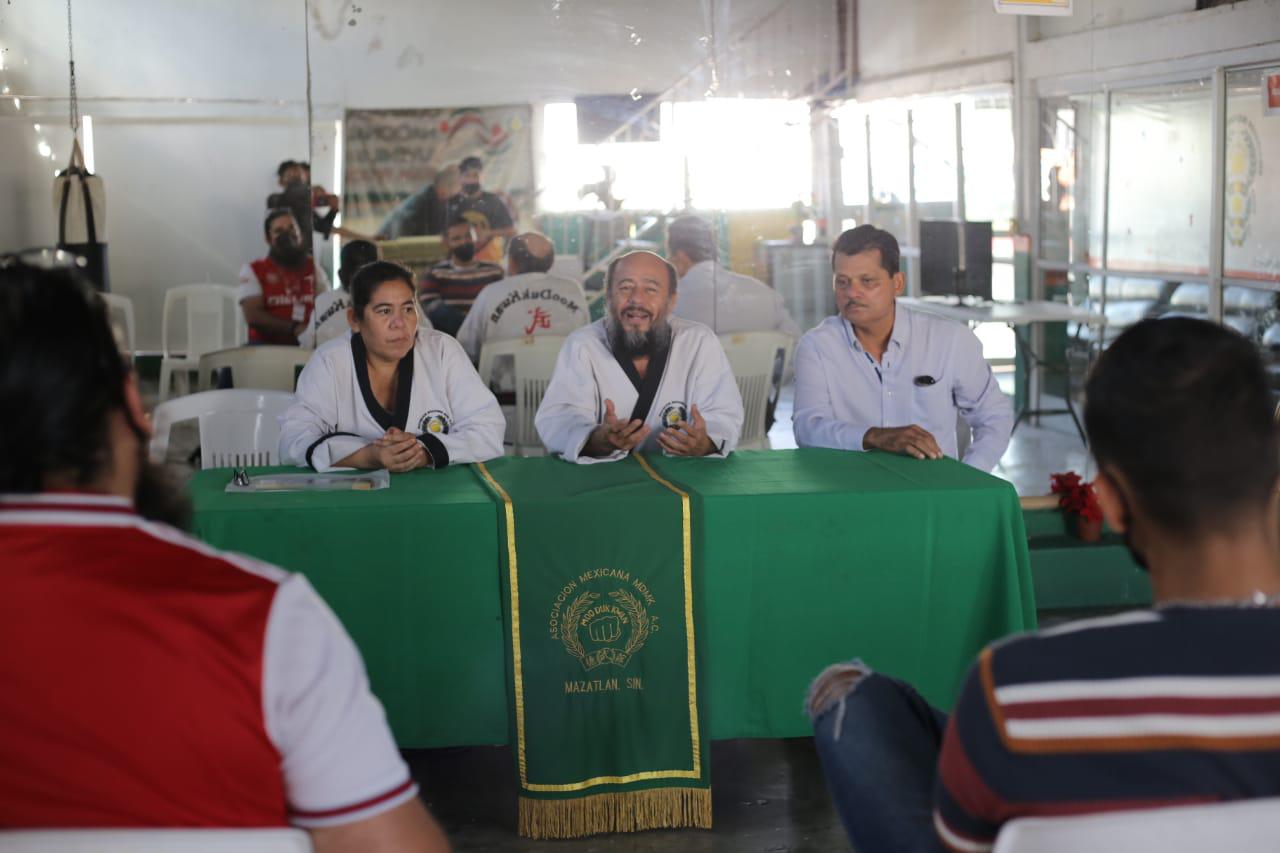 $!Jesús Reyes del Ángel imparte la filosofía del taekwondo con seminario