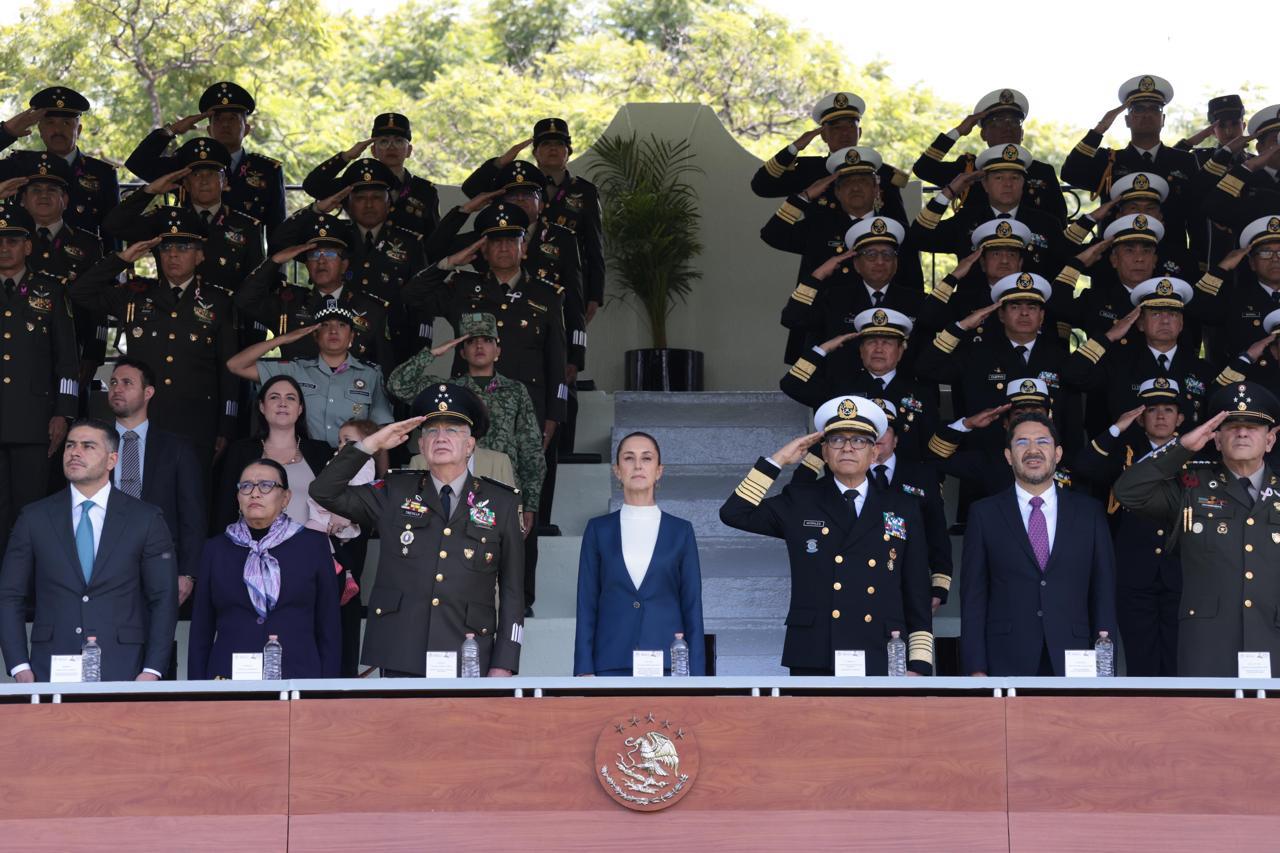 $!Fuerzas Armadas saludan a Claudia Sheinbaum, su primera Comandanta Suprema