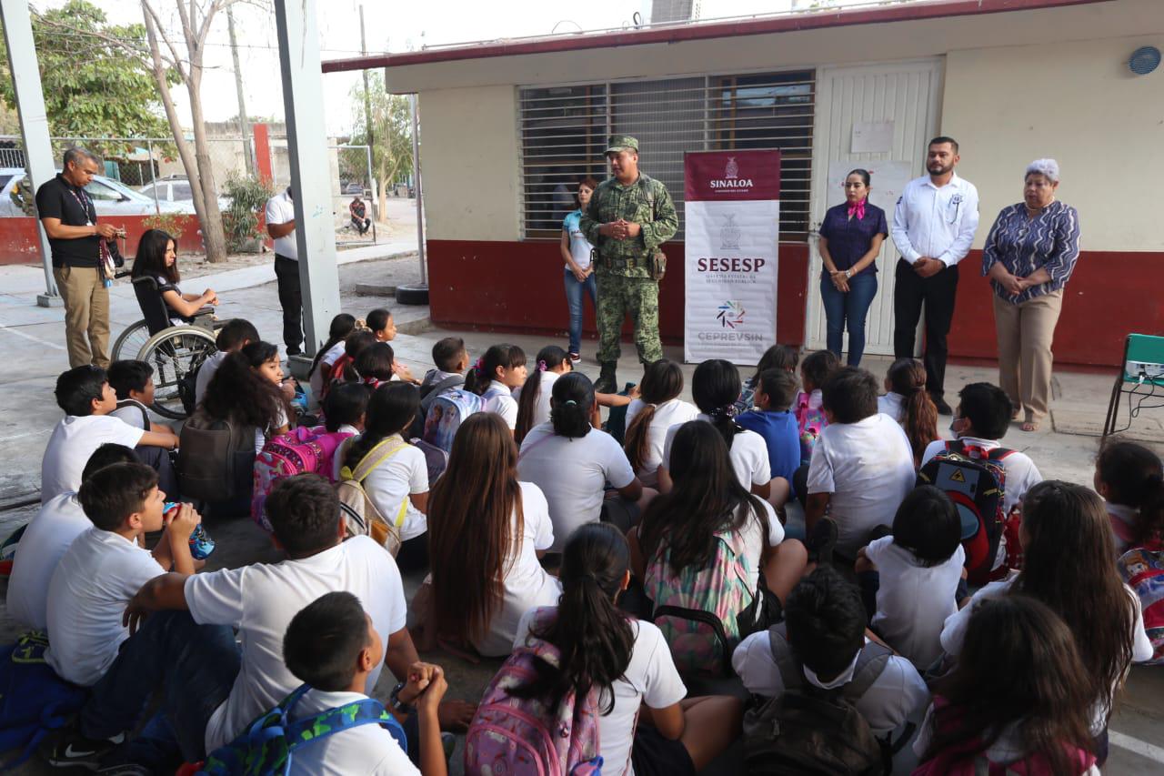 $!Sedena inicia campaña contra adicciones en Colonia La Sirena