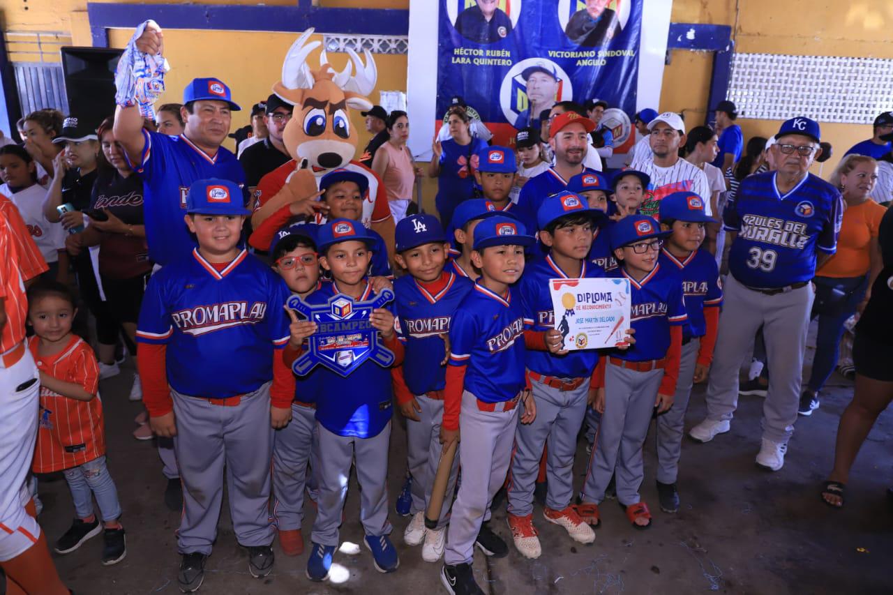 $!Premian a lo mejor del beisbol Infantil y Juvenil del Muralla