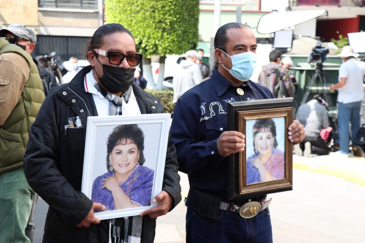 $!Dan el último adiós a Carmen Salinas en su funeral