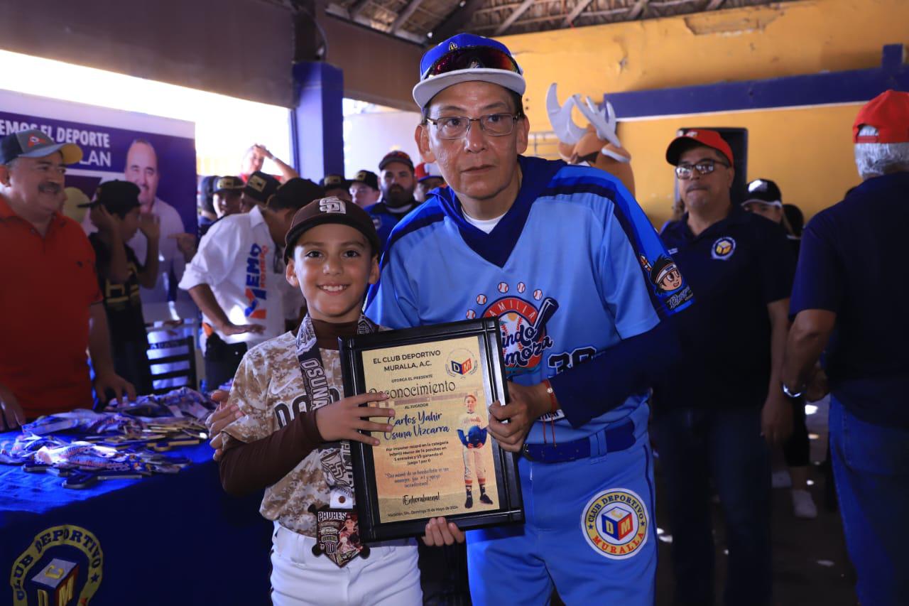 $!Premian a lo mejor del beisbol Infantil y Juvenil del Muralla