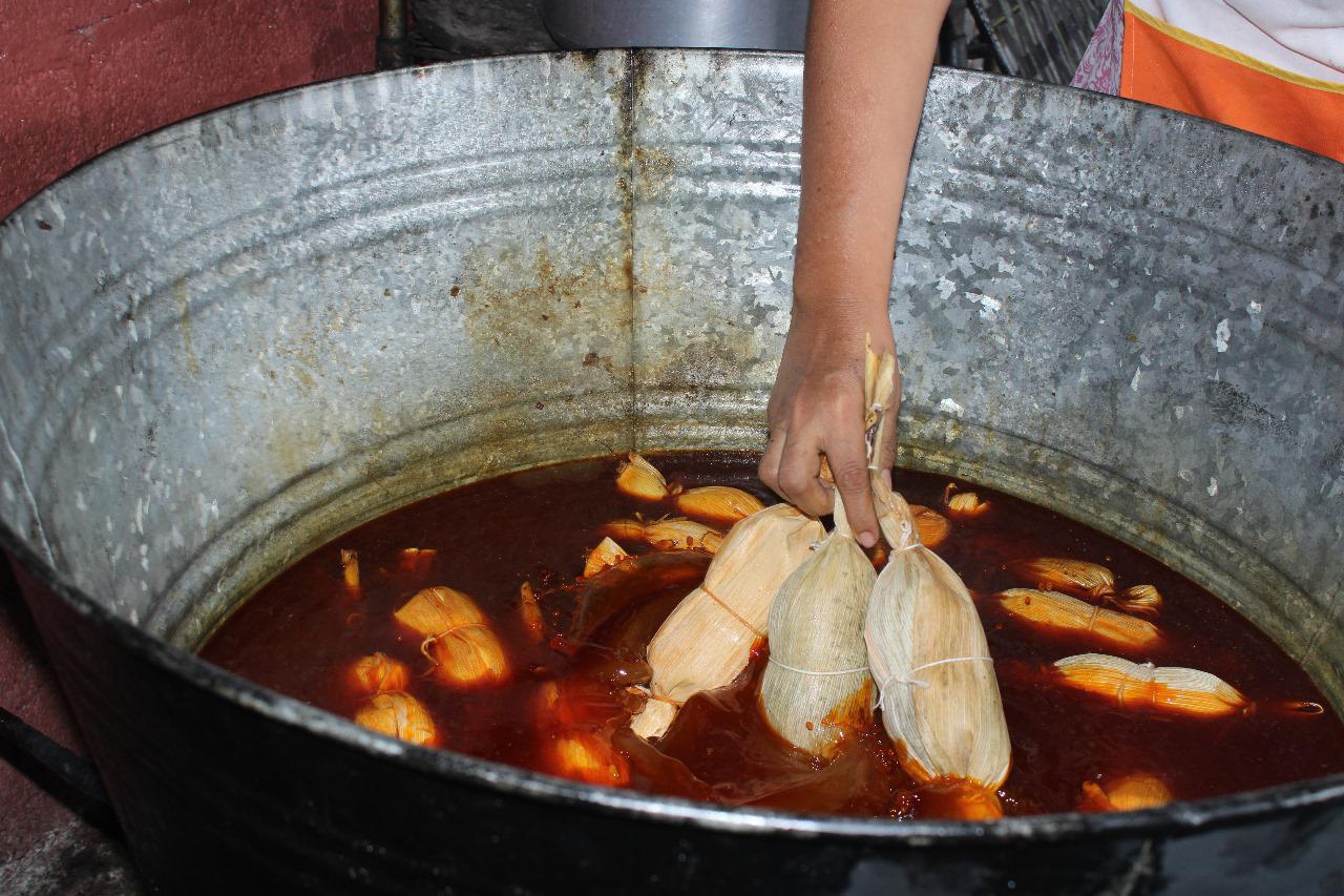 $!Los tamales de camarón barbón le han dado a Marichu las más grandes bendiciones