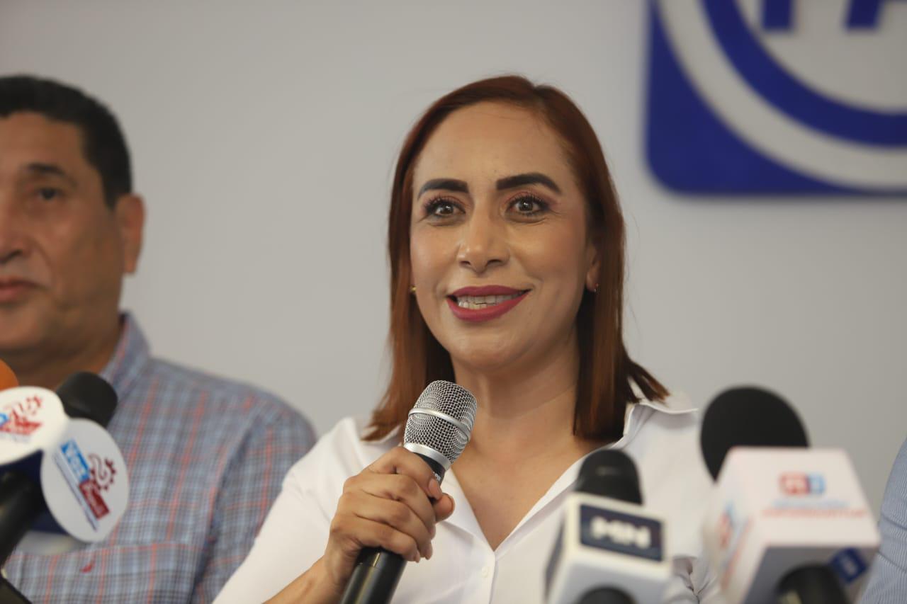 $!‘Estamos obligados a recuperar el ADN del PAN’: Adriana Dávila