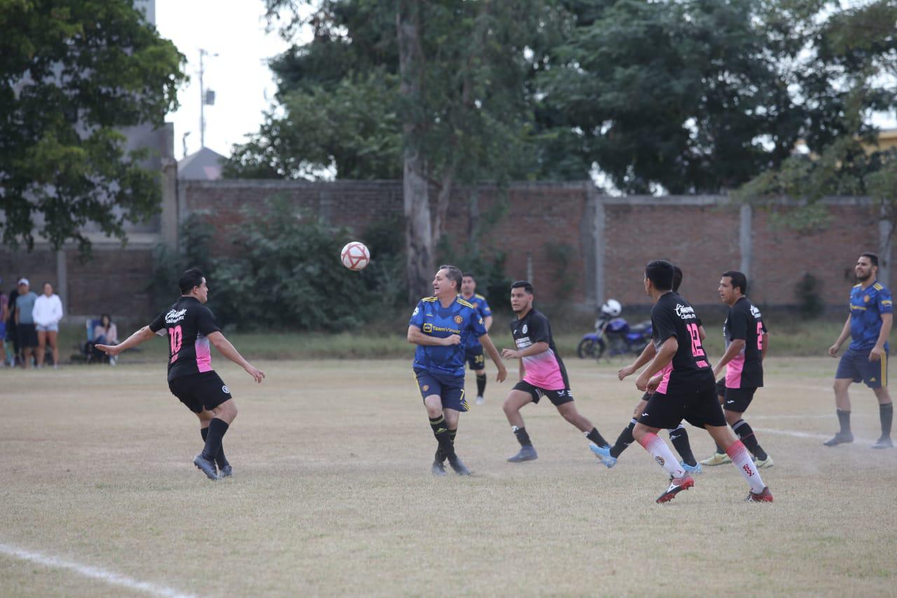 $!IMSS-Umepa se bebe la Copa en Liga Intermédicos