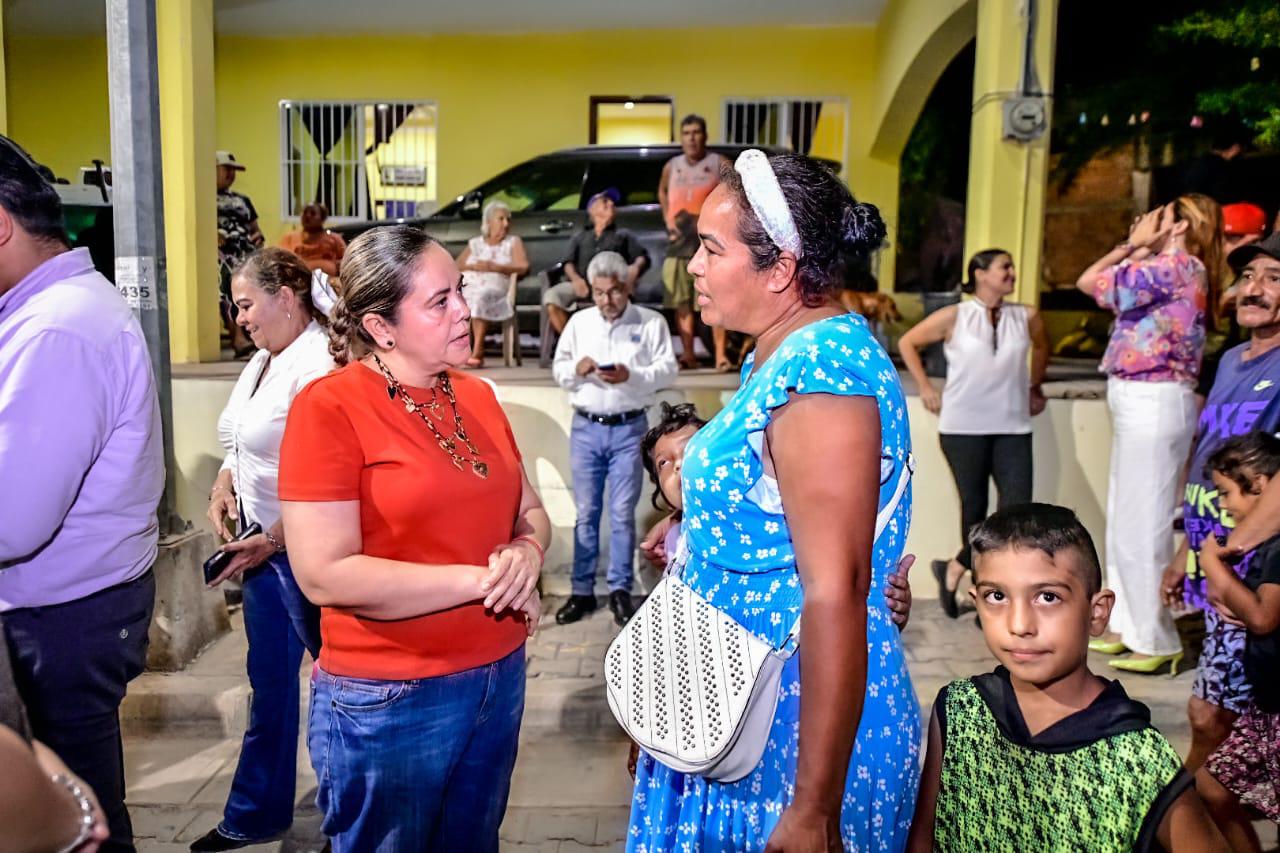 $!¡Llegó la luz! Nuevas lámparas LED iluminan la Isla de la Piedra