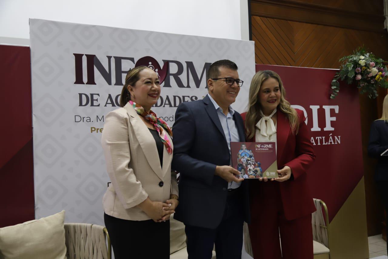 $!Entrega presidenta del Sistema DIF Municipal su informe de actividades 2023-2024