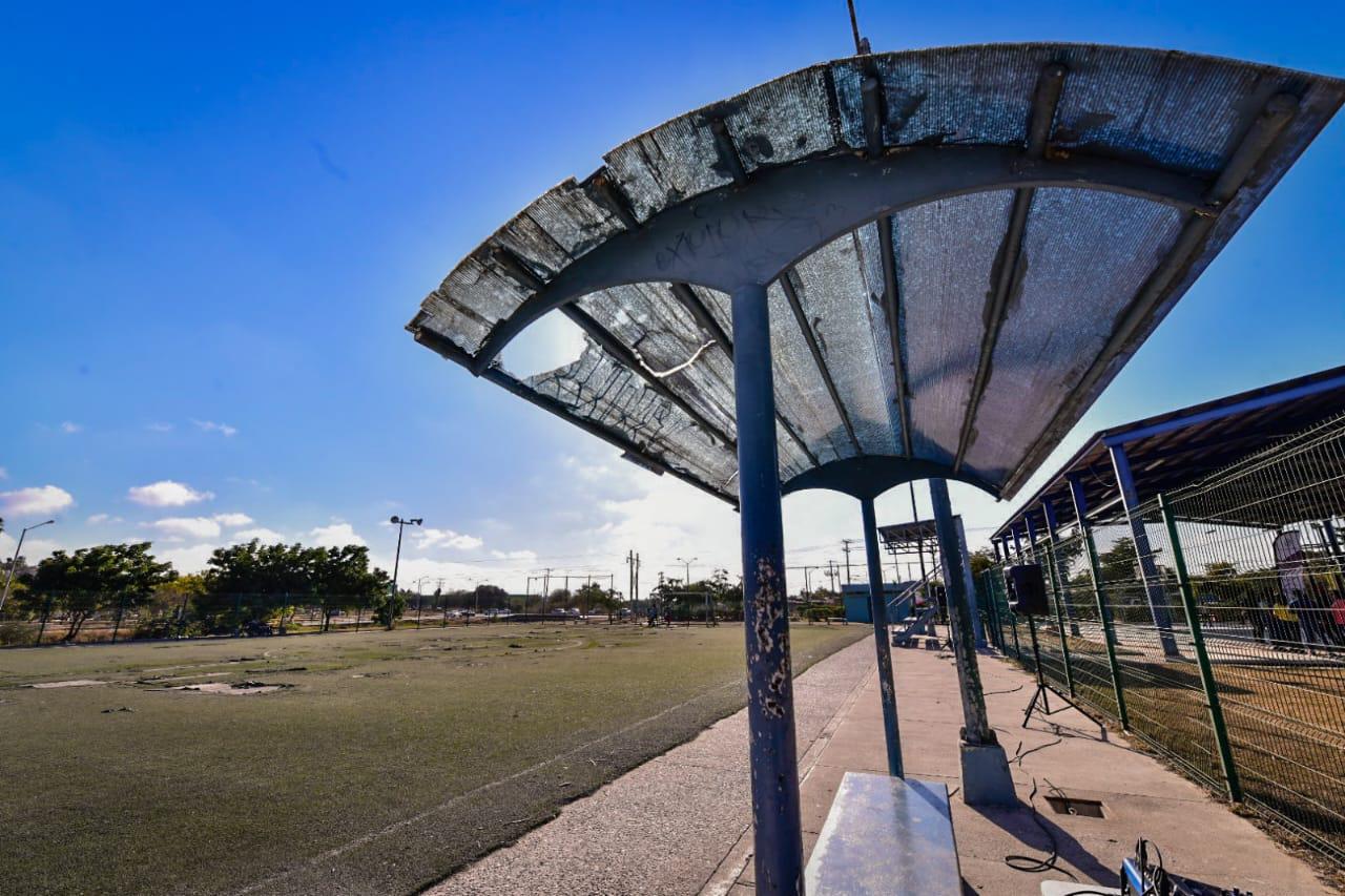 $!Invertirán más de un millón de pesos para rescatar parque deportivo de La Foresta