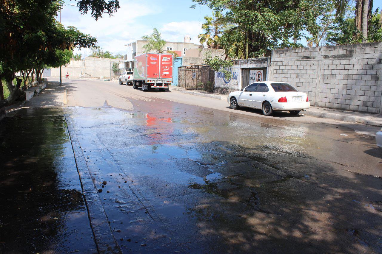 $!Problema de saturación de drenaje es por las industrias: trabajadores de Jumapae