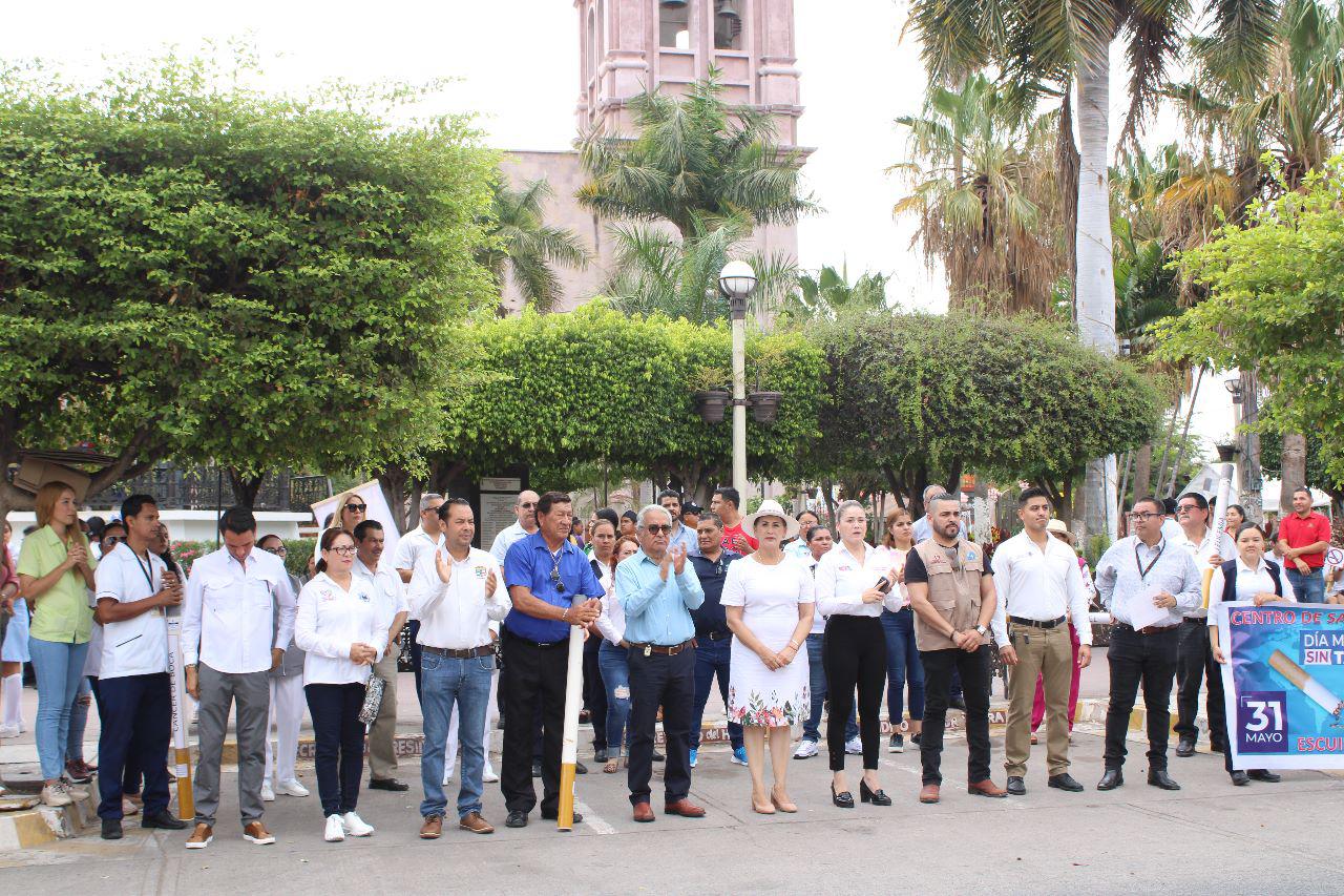 $!Marchan en Escuinapa para concientizar sobre los efectos del tabaco