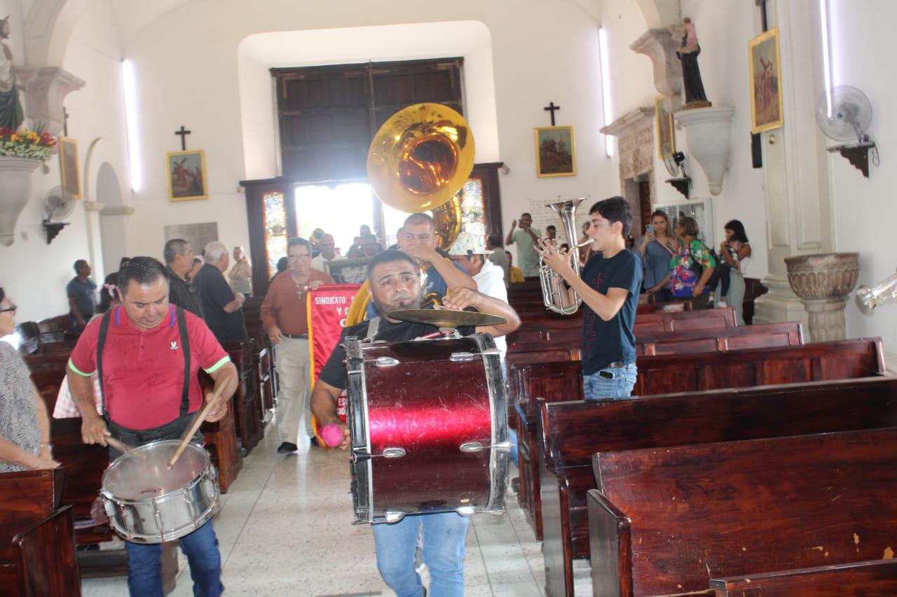 $!Músicos honran a su patrona la virgen Santa Cecilia, en Rosario