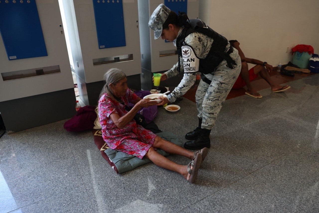 $!Mantiene Guardia Nacional operativo de rescate en zonas afectadas por ‘John’, en Acapulco