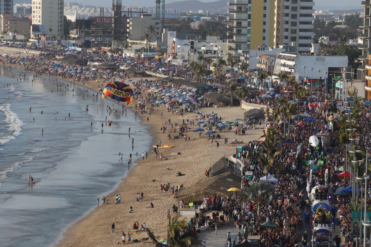 $!Deslumbra el desfile del Carnaval de Mazatlán 2023