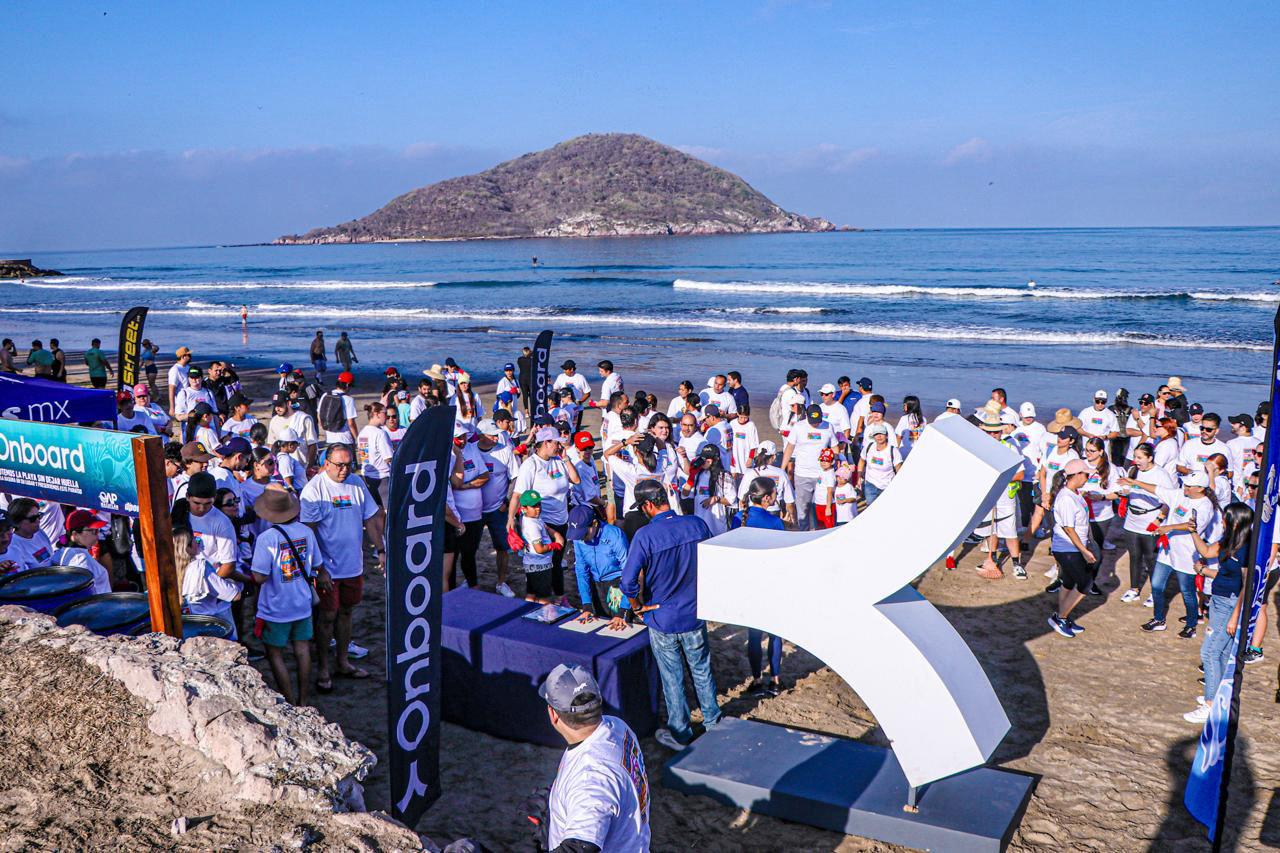 $!Más empresas se suman a la adopción de playas con el distintivo azul océano