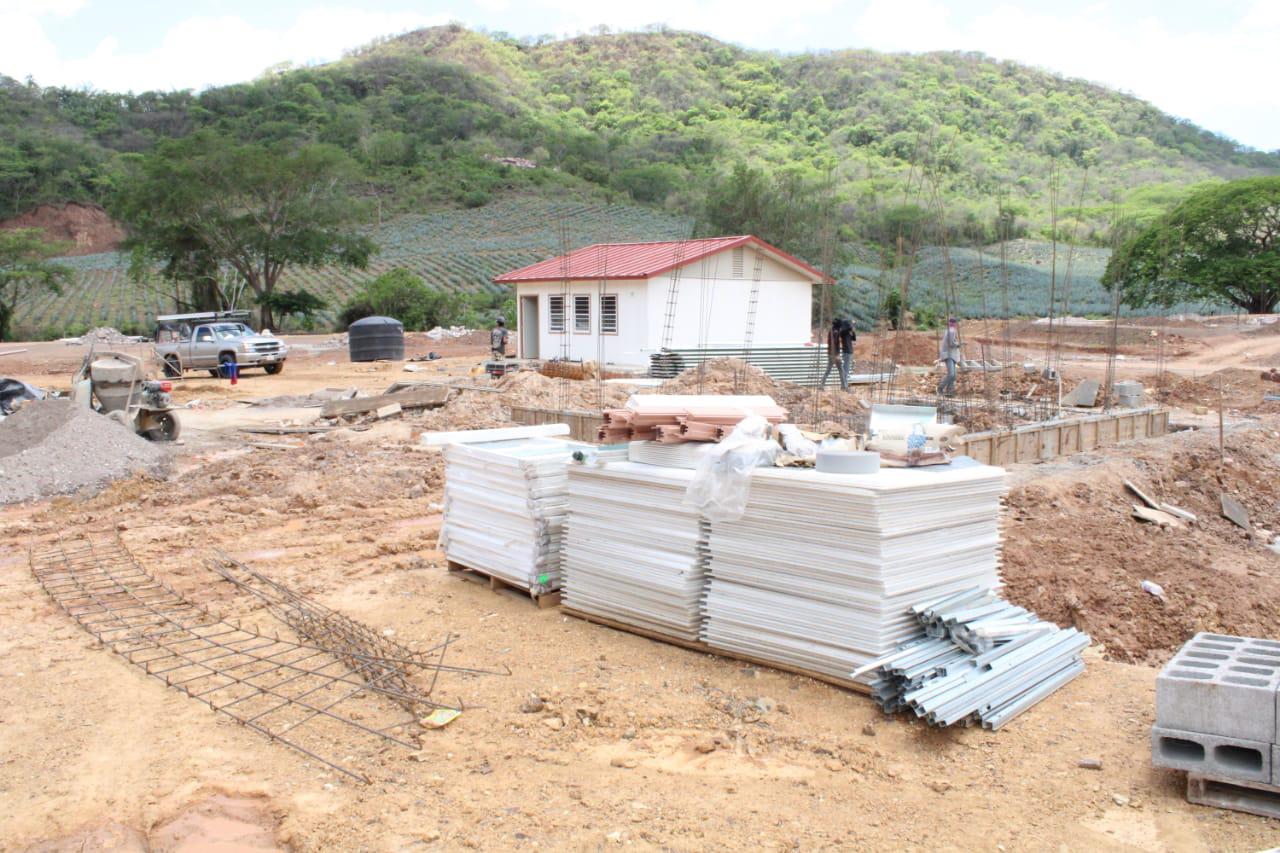 $!Supervisan la construcción de casas en el nuevo Santa María