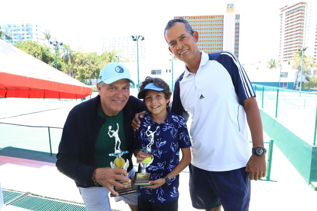 $!García levanta el título de Singles D en Copa Amstel