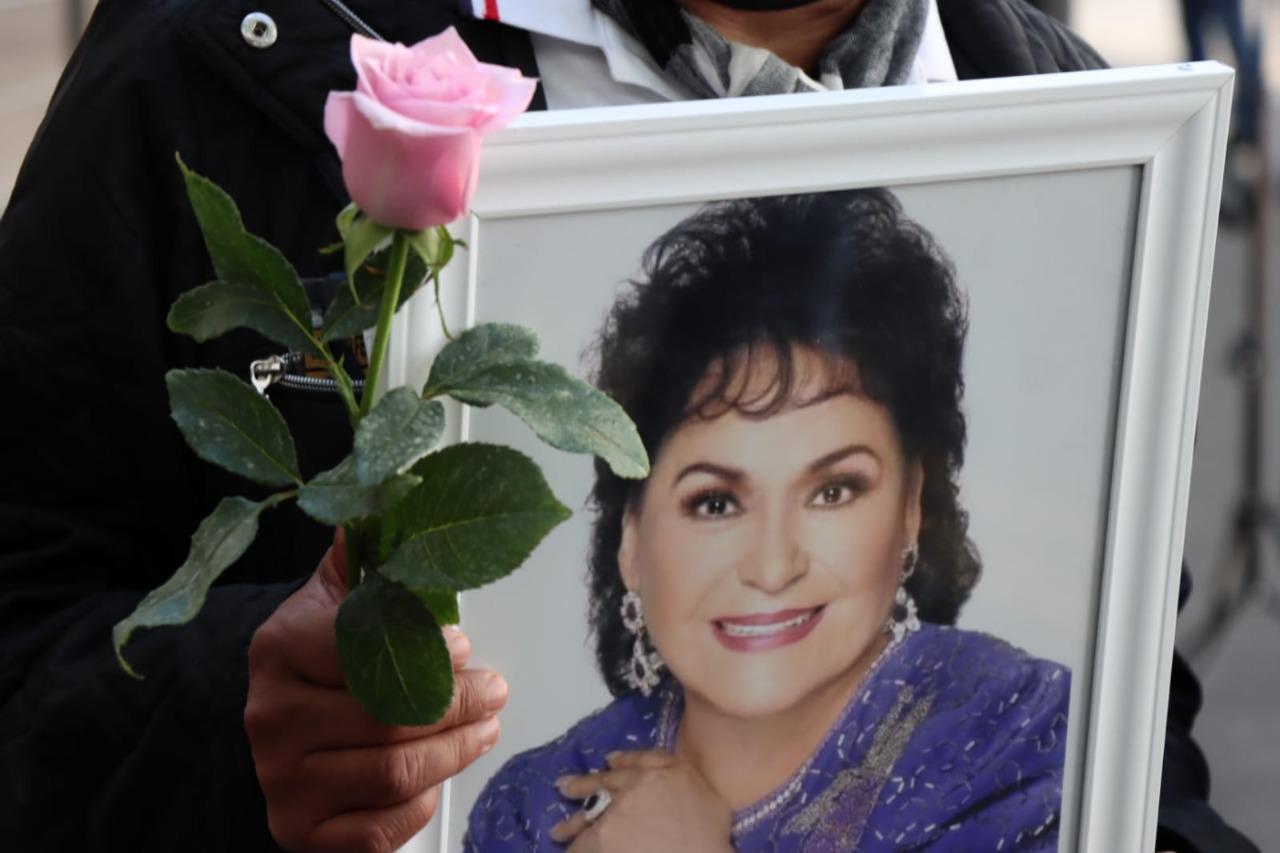 $!Dan el último adiós a Carmen Salinas en su funeral