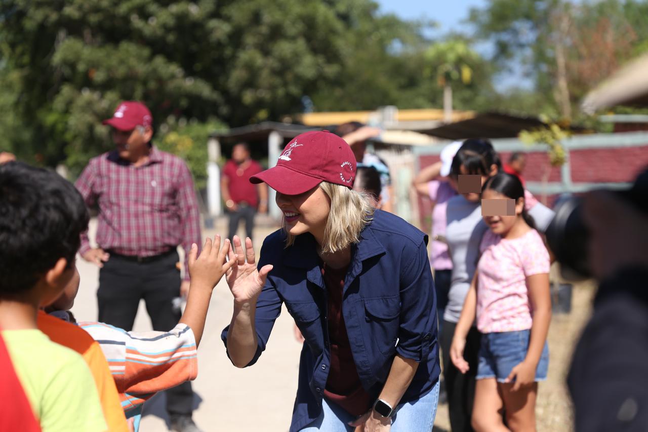 $!Invita Estrella Palacios a niñas y niños a sembrar y cuidar árboles en Siqueros