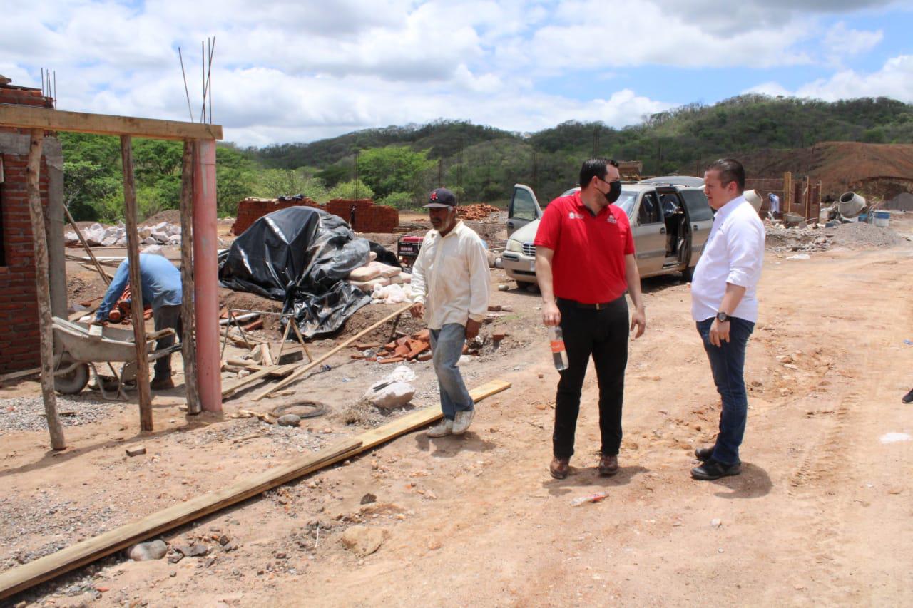 $!Supervisan la construcción de casas en el nuevo Santa María