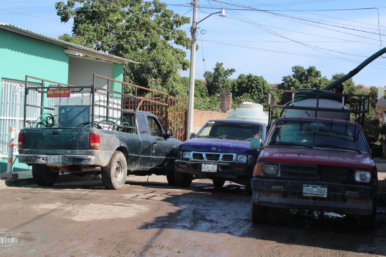 $!En Escuinapa florece negocio de venta de agua ante fallas de Jumapae