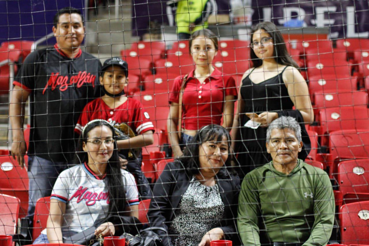 $!José Andrés García Gutiérrez, José Martín Casarez García, Dana Guerra, María Griselda Casarez García, Elizabeth García Gutiérrez, Angélica Gutiérrez de García y José Andrés García Camarena.