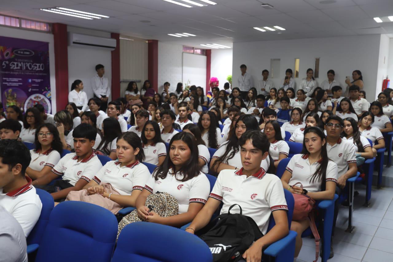 $!Dan banderazo de apertura al Simposio de Servicios de Hospedaje del CBTIS 51