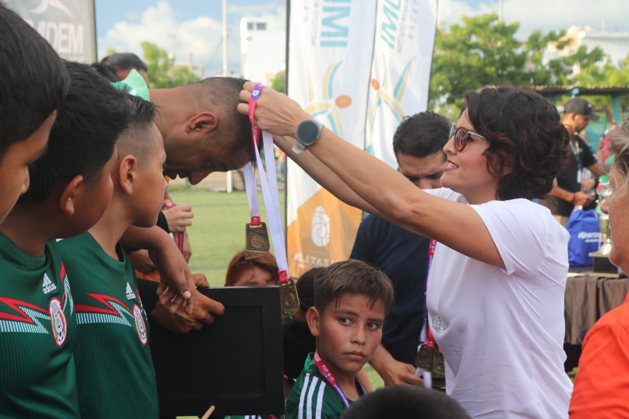 $!Premian a lo mejor de la Liga Infantil Intercolonial de Futbol (FOTOS)