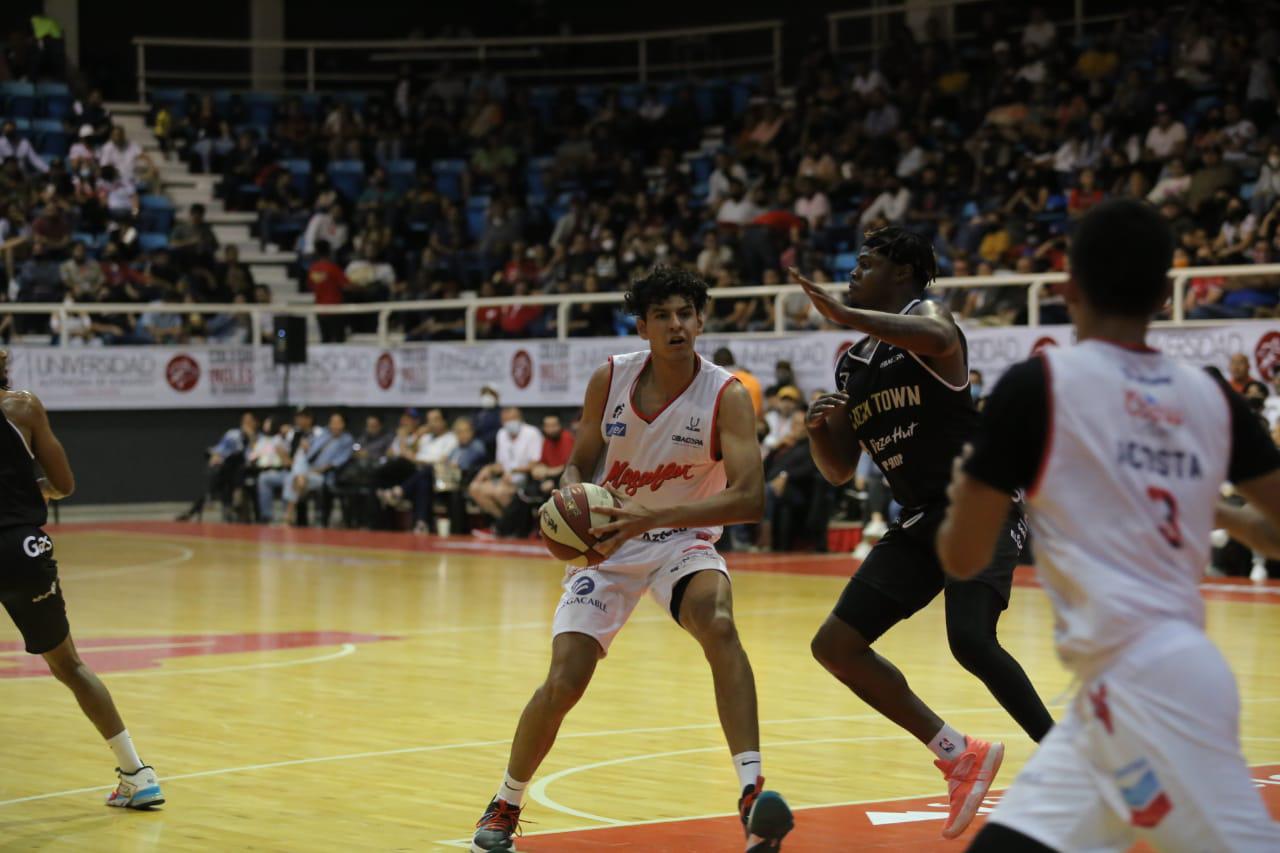 $!Venados Basketball barre en la serie inaugural del Cibacopa a Caballeros de Culiacán