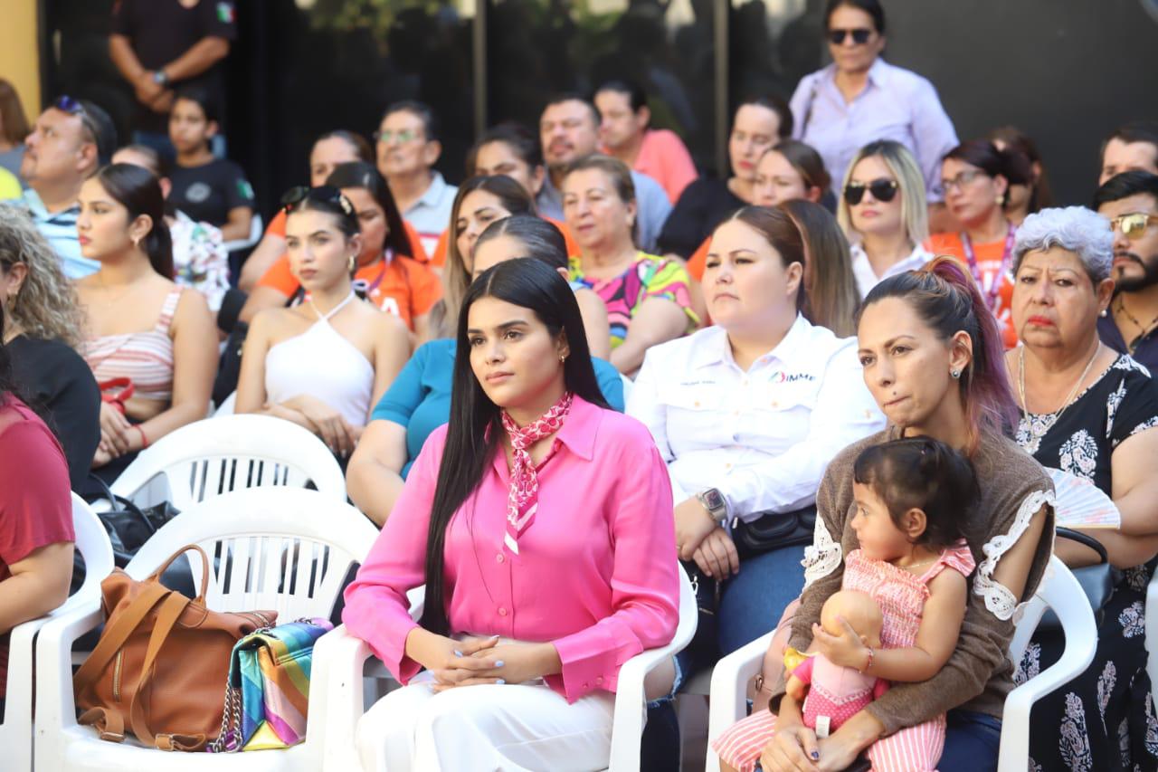 $!Rinde Tania del Río homenaje a madres que buscan a sus hijos desaparecidos