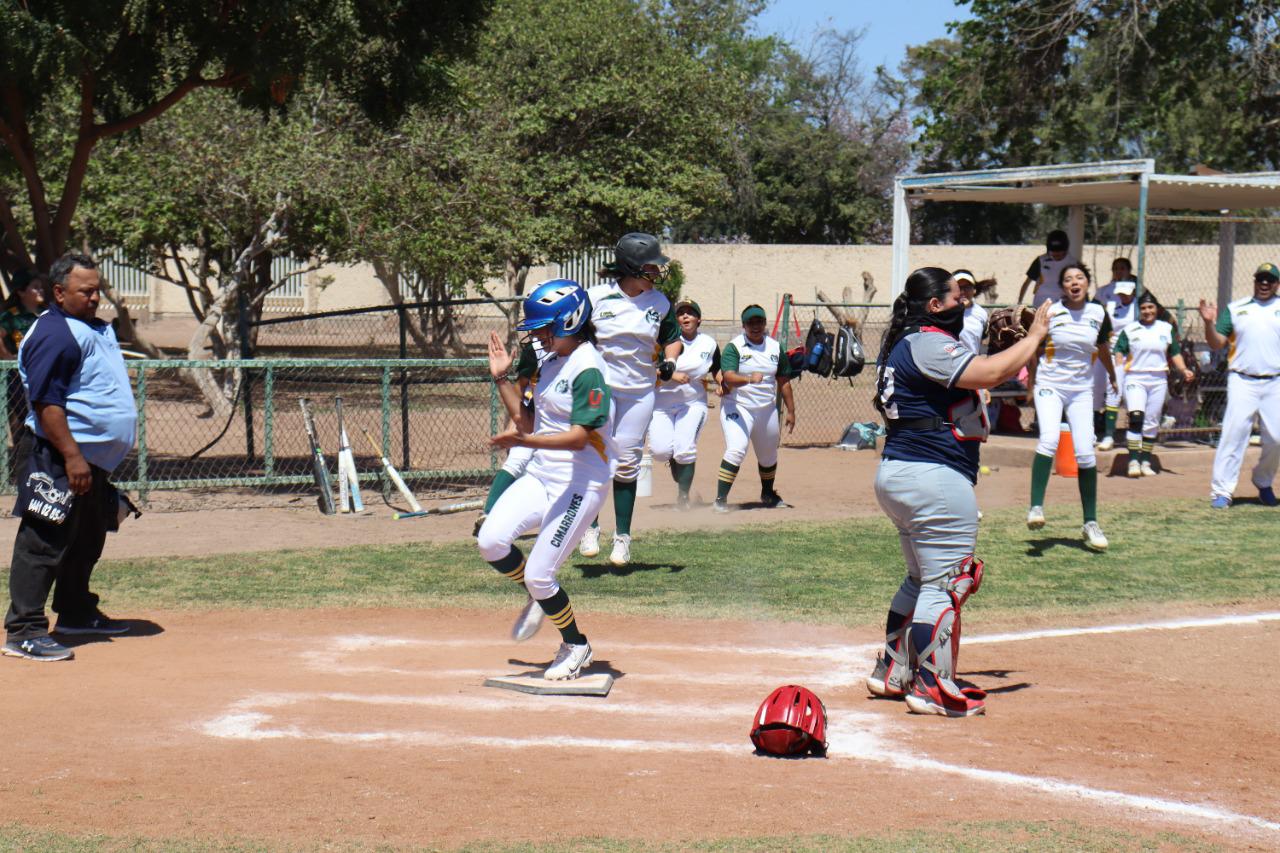 $!El softbol de Águilas UAS, al borde de la eliminación en la Universiada Regional