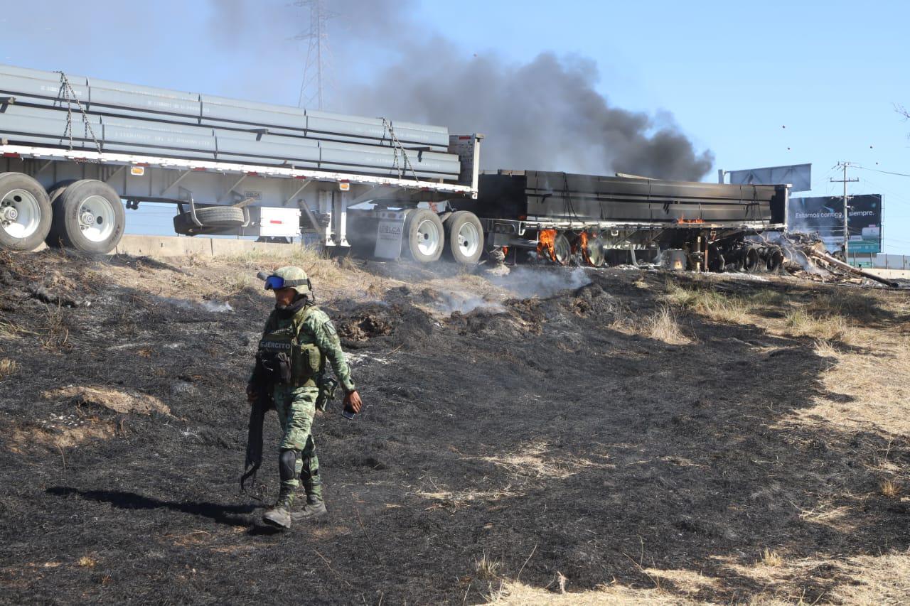 $!Suman 12 horas de jornada violenta en Sinaloa; comenzó en Culiacán y se extendió al Estado