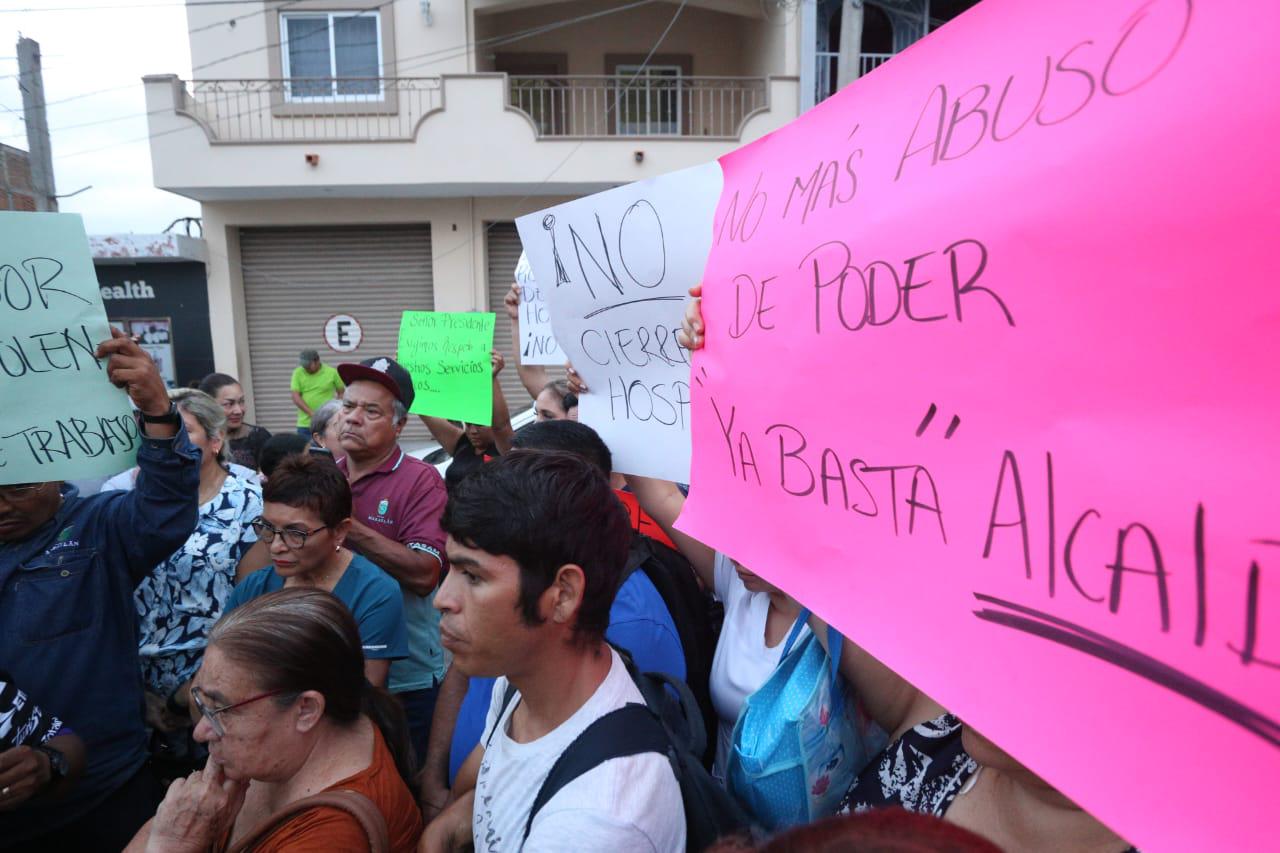 $!Tras protestas, Alcalde dice que garantiza servicios de salud a trabajadores