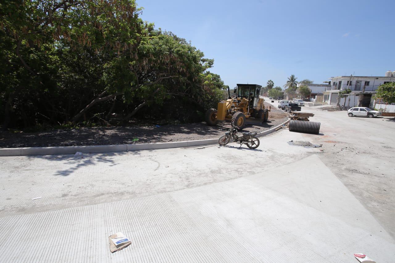 $!Casi listo, malecón en los márgenes del Estero del Infiernillo, en Mazatlán