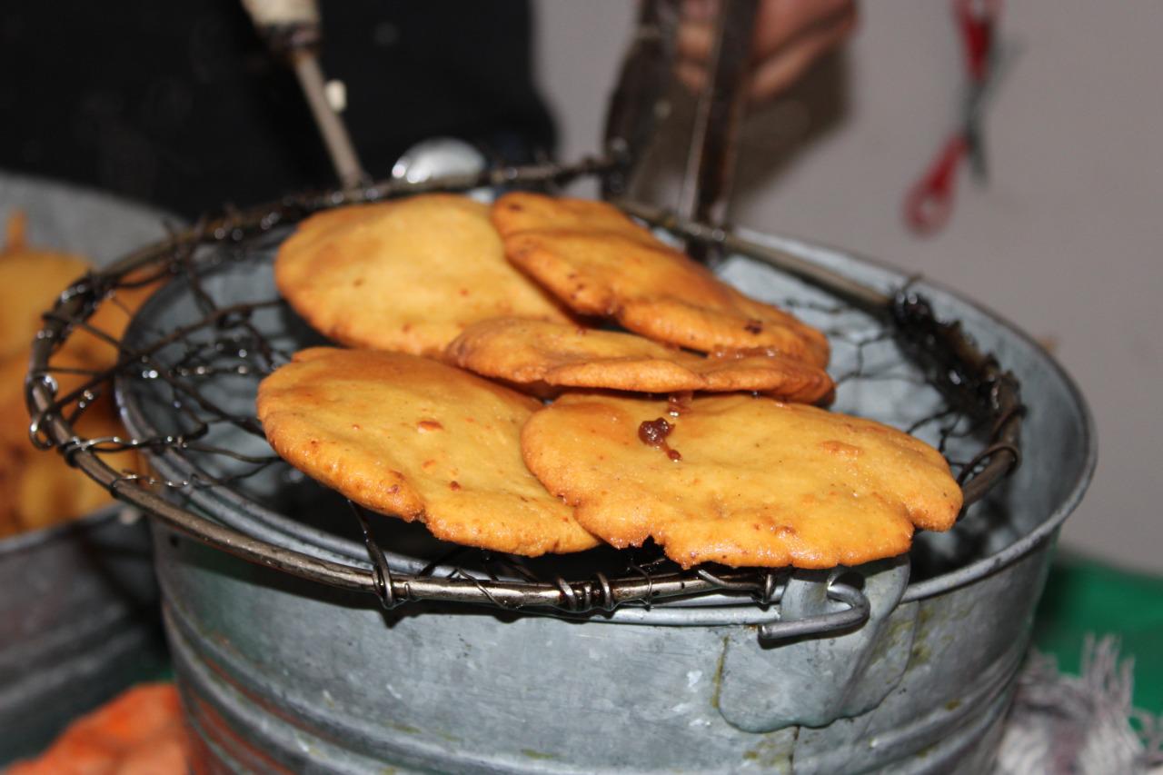 $!El atole, gorditas y bollitos es una tradición en el mercado Miguel Hidalgo, en Escuinapa