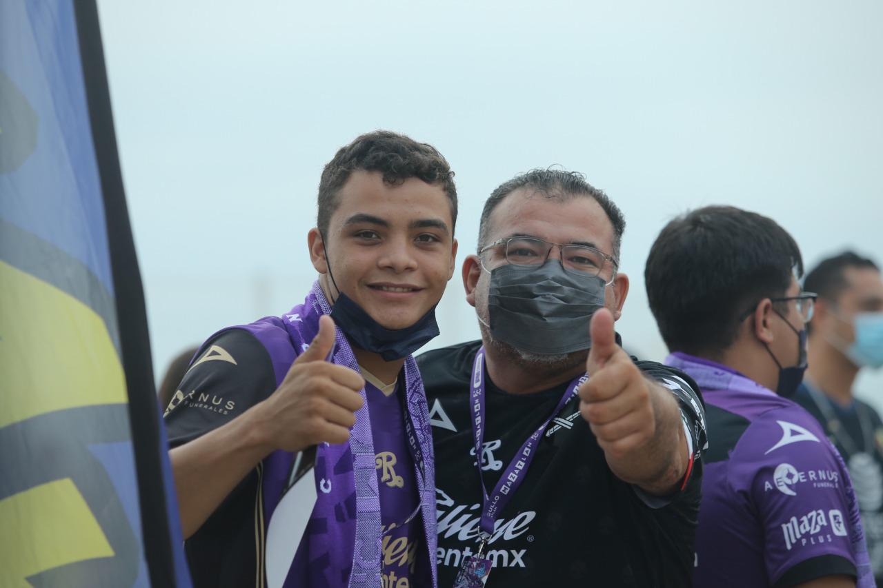 $!Invaden aficionados americanistas estadio Kraken