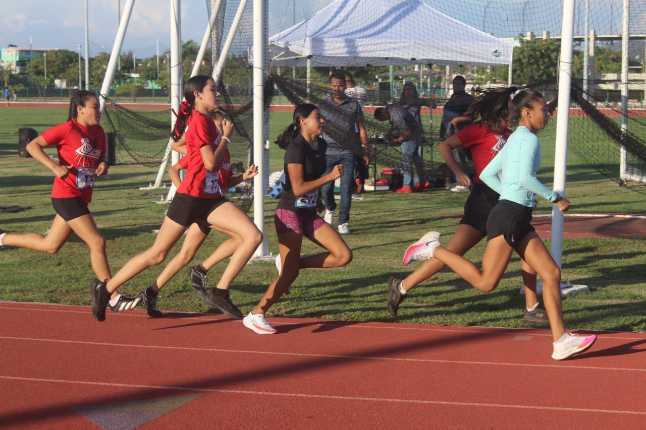 $!Espectacular cierre del Serial de Atletismo Imdem