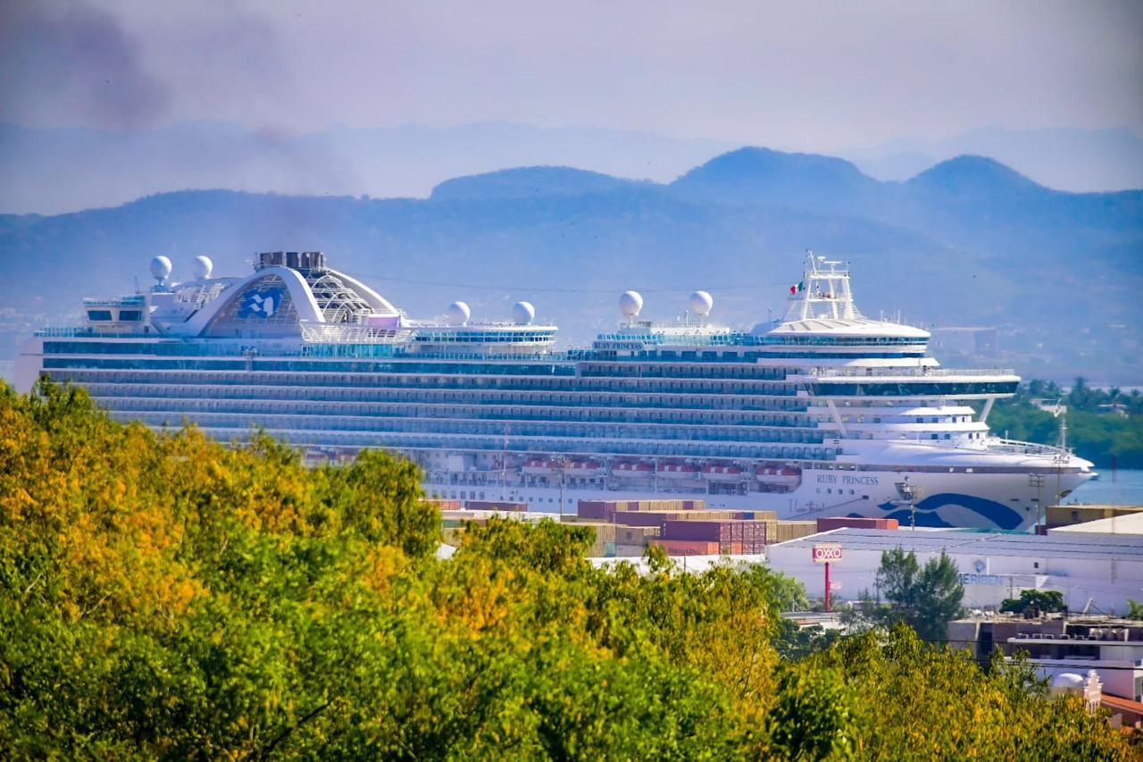 $!Refrendan navieras confianza en Mazatlán; arriba crucero Ruby Princess con casi 4 mil turistas