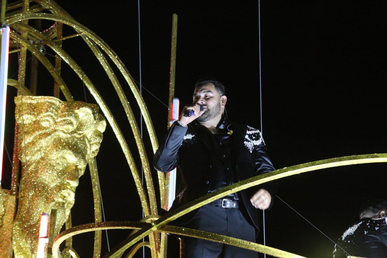 $!Brilla la Banda MS en el tradicional desfile del Carnaval de Mazatlán