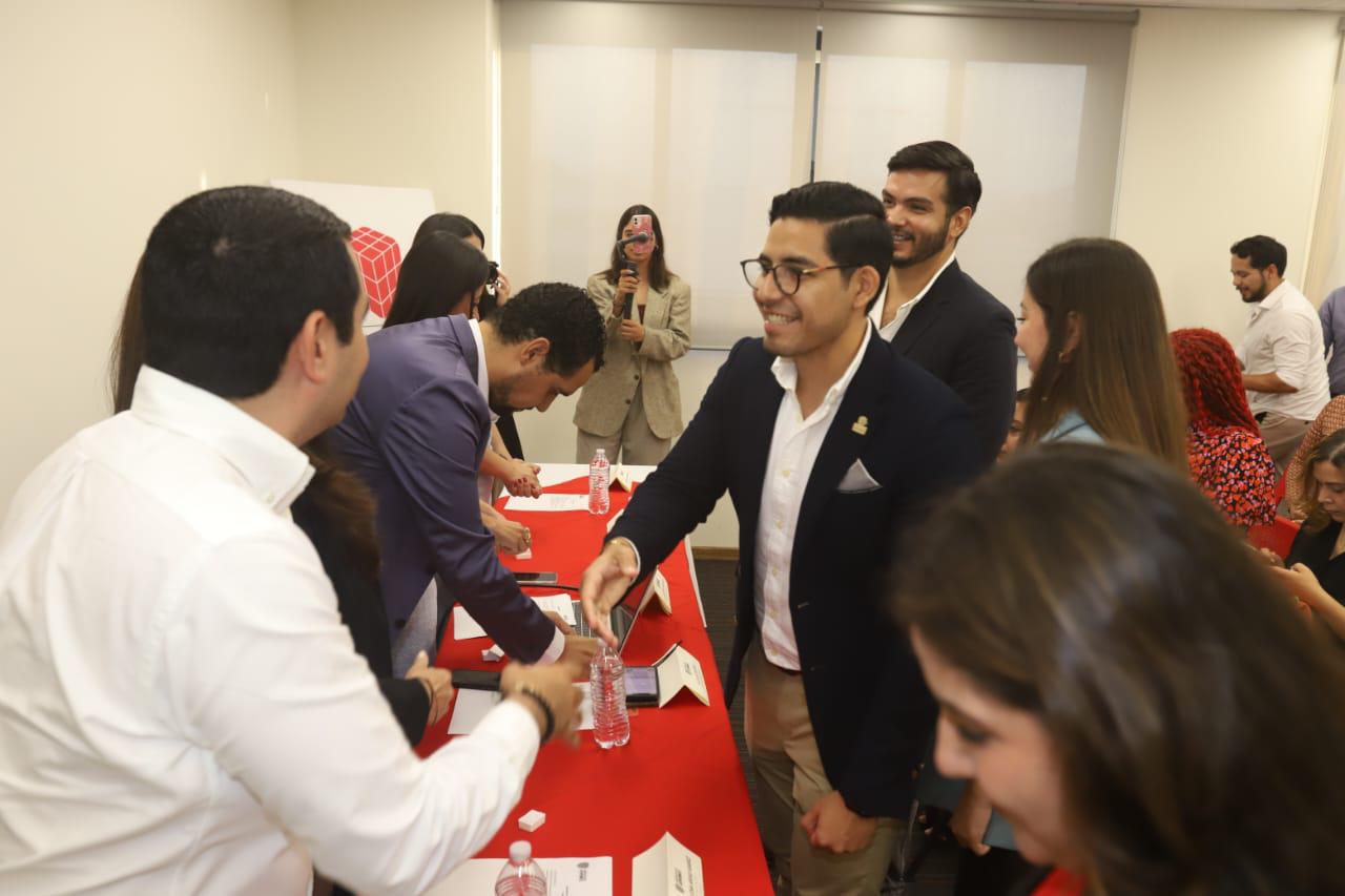 $!Rinde protesta el nuevo Consejo de Empresarios Jóvenes Mazatlán