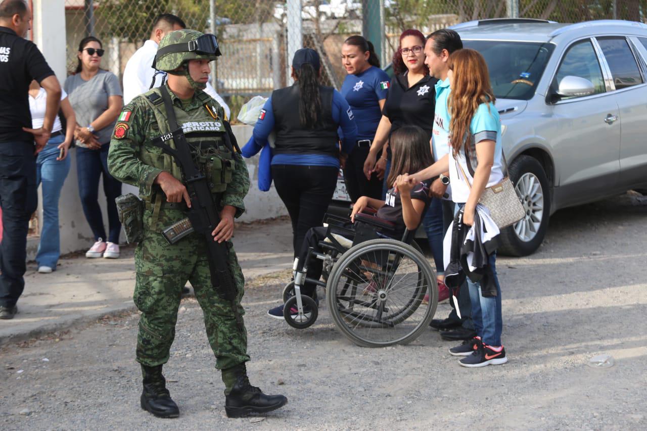 $!Sedena inicia campaña contra adicciones en Colonia La Sirena