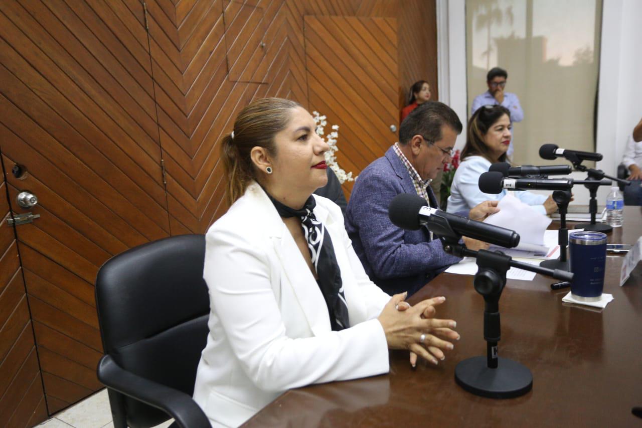 $!Designa Cabildo de Mazatlán a Verenice Oleta como Secretaria del Ayuntamiento