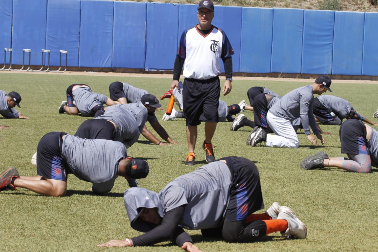 $!No somos un equipo de estrellas, pero sí con hambre de ganar: Tony Rodríguez, mánager de Tigres de Quintana Roo