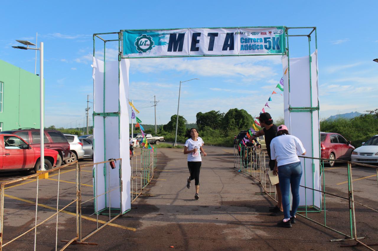 $!Conmemora UTEsc 30 aniversario de Universidades Tecnológicas con carrera 5k