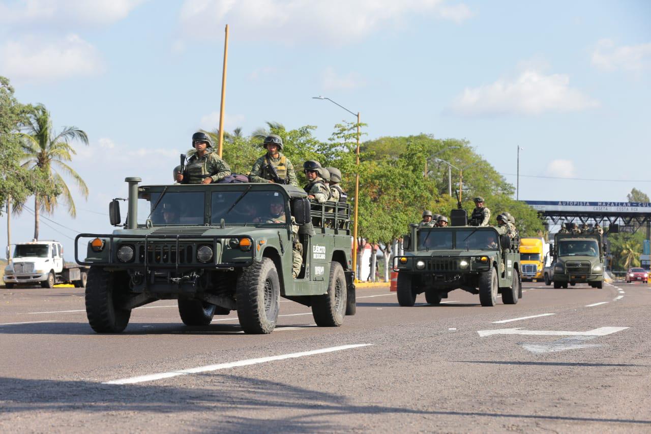 $!Llegan 250 elementos militares a Sinaloa, este domingo