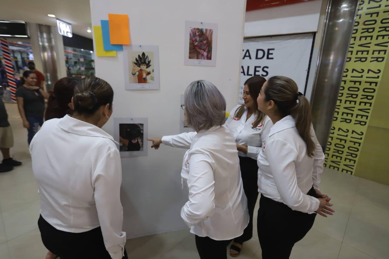 $!Inauguran la exposición del Concurso de Arte ‘Sonrisas de Colores’ en Mazatlán